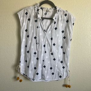 Madewell ruffleneck pompom tassel top. Size small